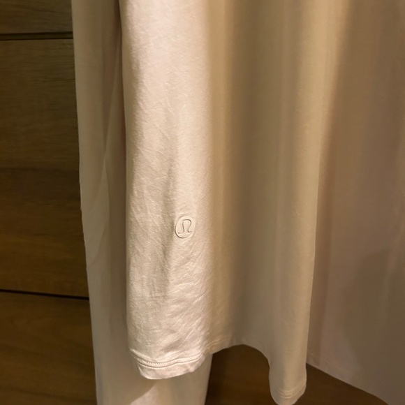 Lululemon long sleeve tshirt - Picture 2 of 3